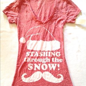 Christmas T Shirt Large Stashing Through the Snow
